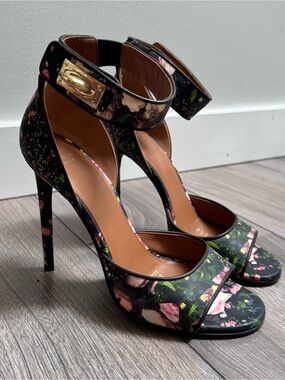 Givenchy Leather Floral Sandal